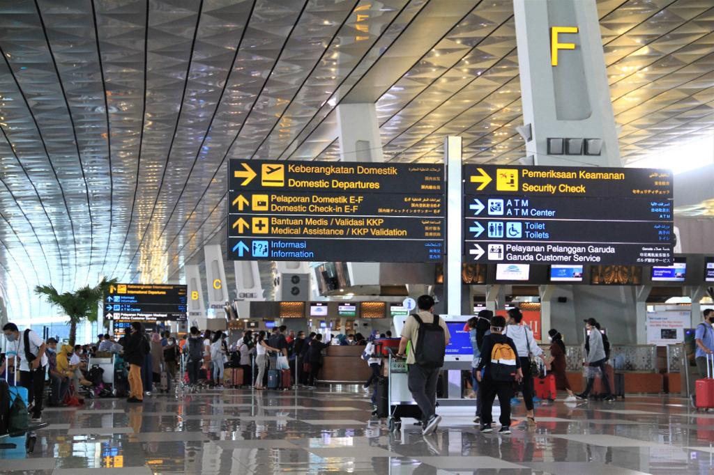 Tips Bepergian Dari Jakarta ke Bali Naik Pesawat Dengan Aman dan Tenang